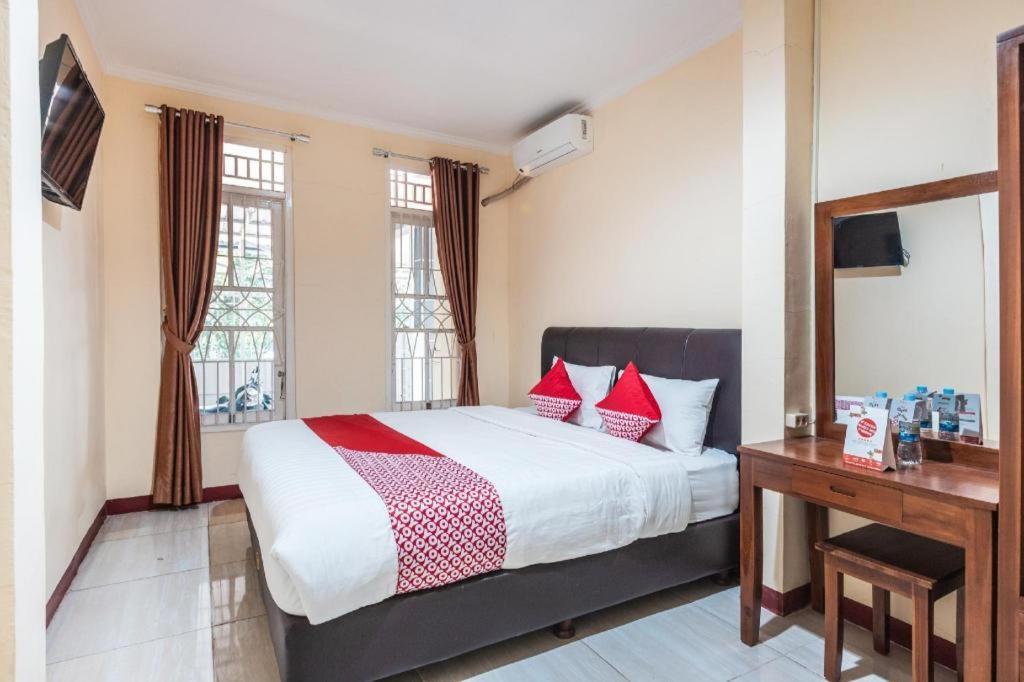 Aquina House 2*